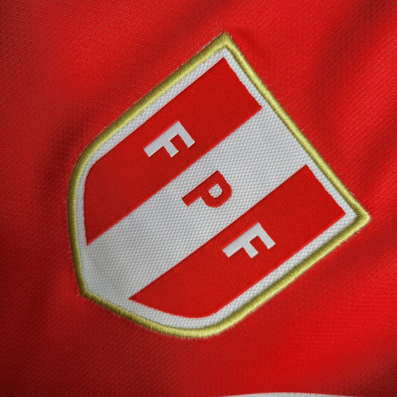 Camisa Seleção Peru I 23/24 - Torcedor Adidas Masculina - Branca com detalhes em vermelho