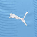 Camisa Manchester City I 23/24 - Torcedor Puma Feminina - Azul com detalhes em branco