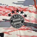 Camisa Bayern de Munique II 25/26 - Torcedor Adidas Masculina - Bege com detalhes em vermelho e azul