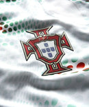 Camisa Seleção Portugal II 25/26 - Torcedor Puma Masculina - Branca com detalhes em verde e vermelho