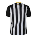 Camisa Santos II 25/26 - Torcedor Umbro Masculina - Branca e preta