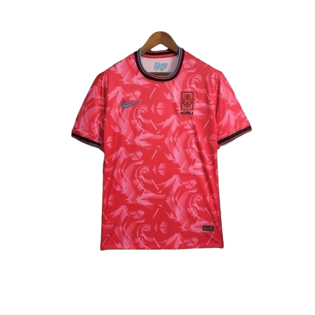 Camisa Seleção Coreia do Sul I 24/25 - Torcedor Nike Masculina - Vermelha com detalhes em azul e preto